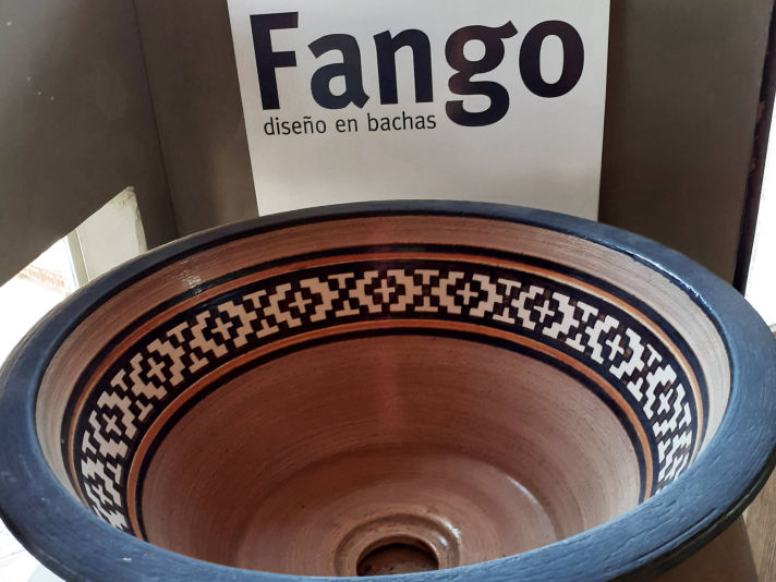 Entrega de materiales con camión de Materiales Moreno